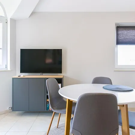 Pinia - A5 Second Floor - Mpolo Apartman *